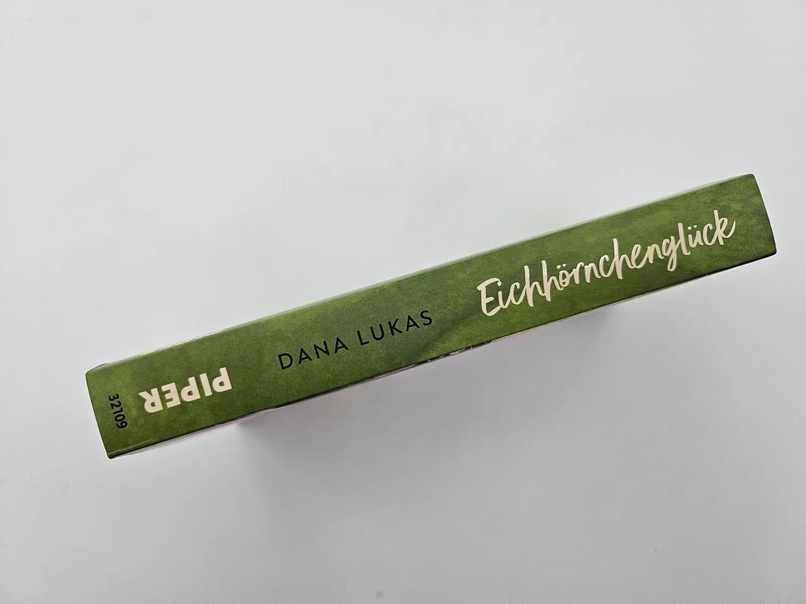 Bild: 9783492321099 | Eichhörnchenglück | Dana Lukas | Taschenbuch | 368 S. | Deutsch | 2025