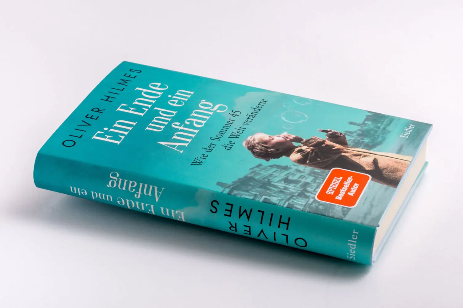 Bild: 9783827501899 | Ein Ende und ein Anfang | Wie der Sommer 45 die Welt veränderte | Buch