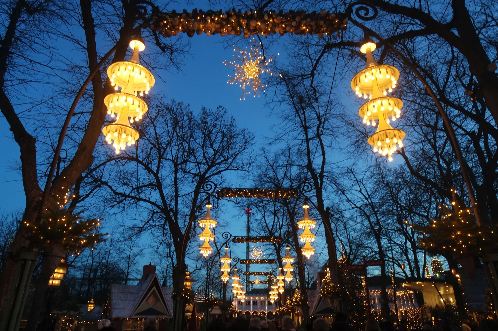 Bild: 9783734332999 | Einfach Weihnachten Europa! | Taschenbuch | 96 S. | Deutsch | 2025