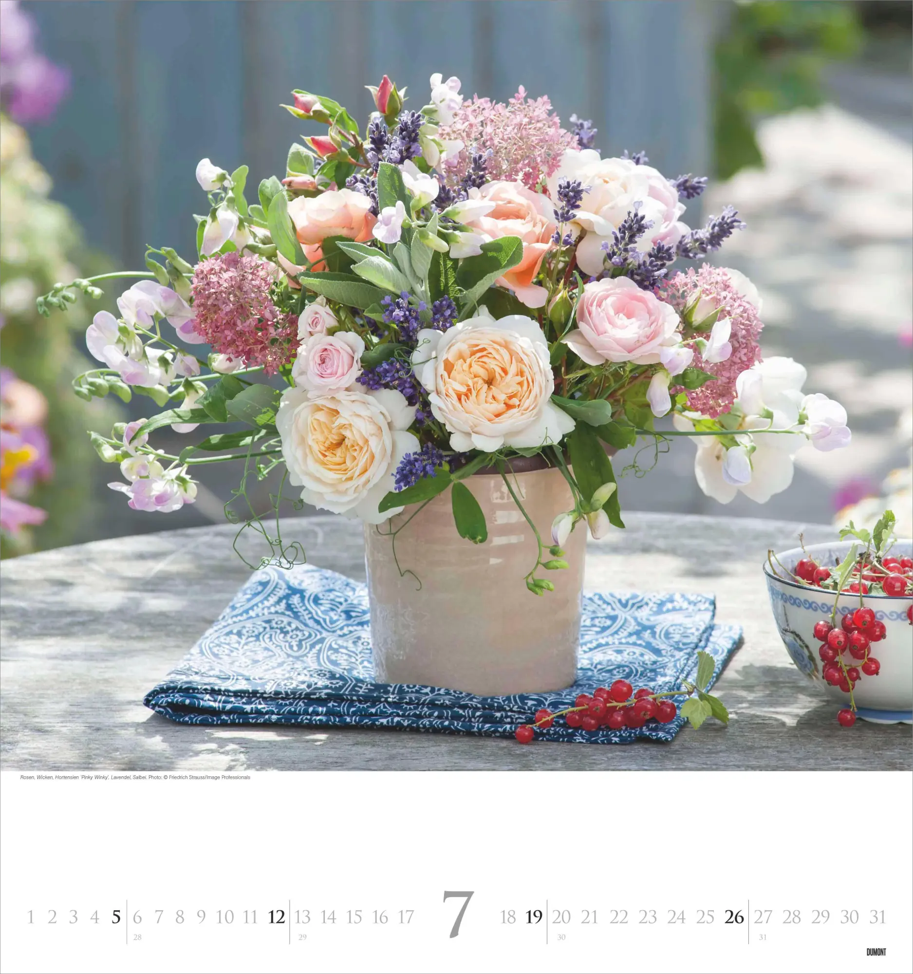 Bild: 4069095003699 | Bouquets 2026 - Foto-Kalender - Wand-Kalender - 45x48 -...