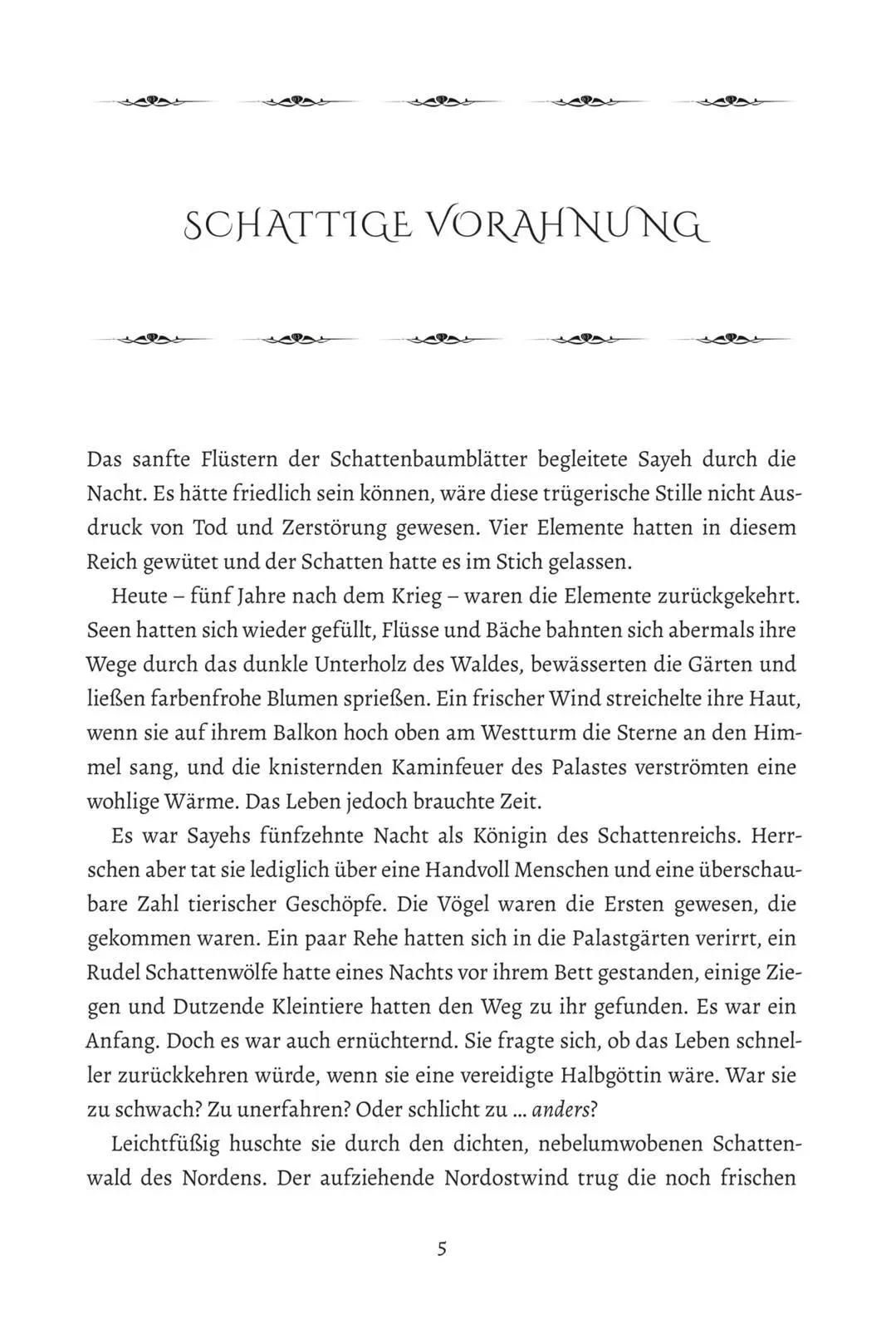 Bild: 9783551304599 | Queen of Night and Shadows. Götterfluch | Linda Winter | Taschenbuch