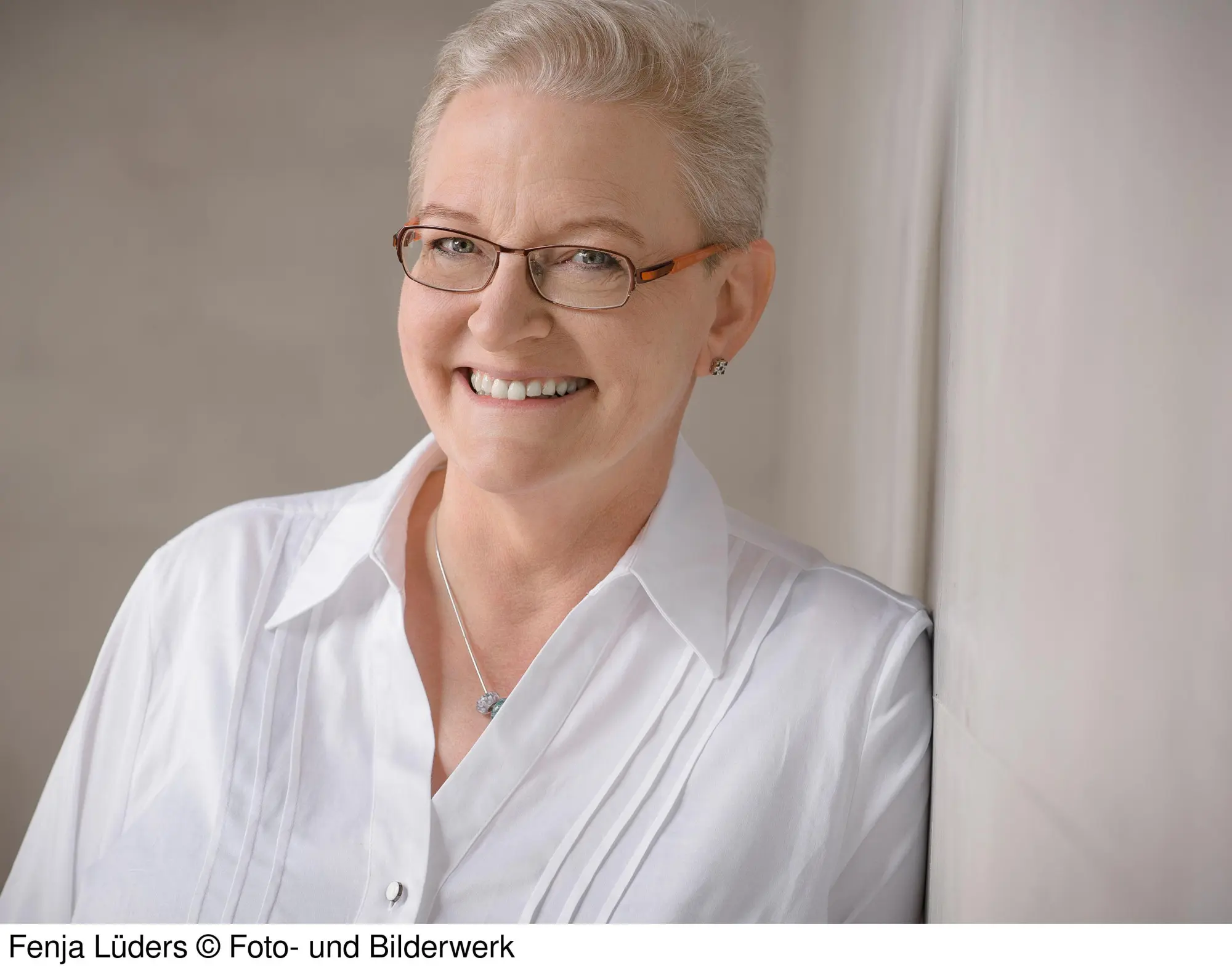 Autor: 9783785727799 | Der Friesenhof | Fenja Lüders | Taschenbuch | Die Teehändler-Saga